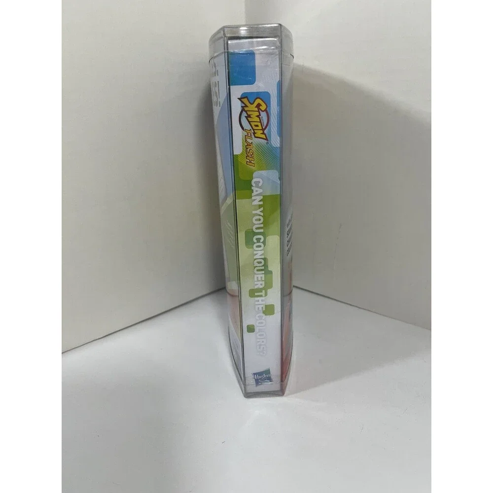 Hasbro Electronic Simon Flash Game NIP